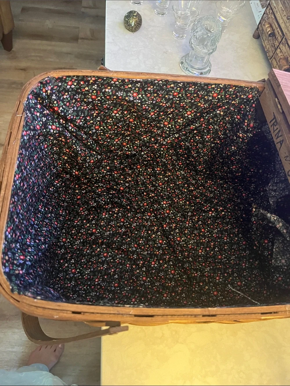 Vintage Basketville Large  Woven Wood Picnic Basket Home Decor